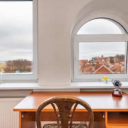 Charming Old Town By Polo Apartment *